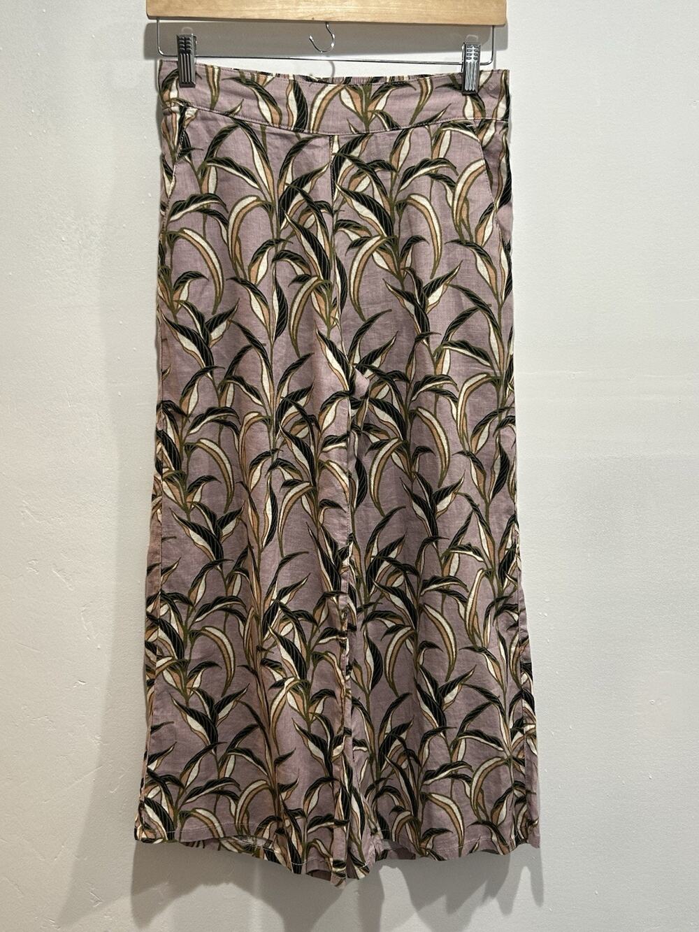 tahari linen pants Wide Leg Size Small Dusty Pink Floral Elastic Waist Back